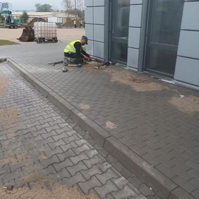 Ukladanie Kostki Brukowej W Kielcach 107