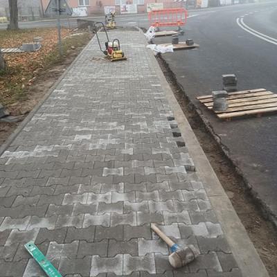 Ukladanie Kostki Brukowej W Kielcach 1153