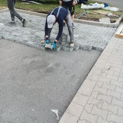 Ukladanie Kostki Brukowej W Kielcach 59